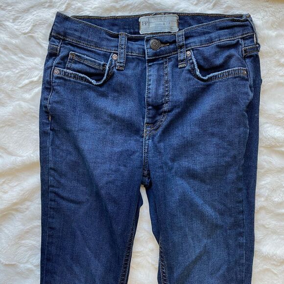 Free People Distressed Hi-Rise Skinny - Women’s 25 - Picture 3 of 11